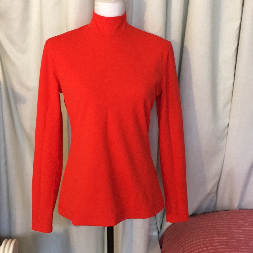 Used H&M long sleeve with light shoulder pads